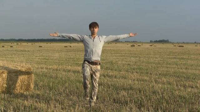 статика на одной ноге - упражнение на баланс смотреть онлайн