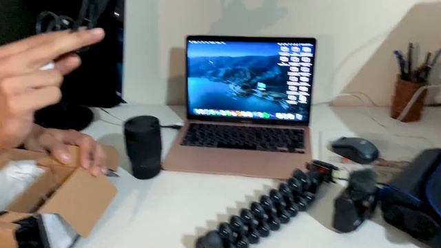 MY NEW VLOGGING SETUP! New Camera & Lens Unboxing | Sony A6600 + Sigma 16mm f/1.4 смотреть онлайн