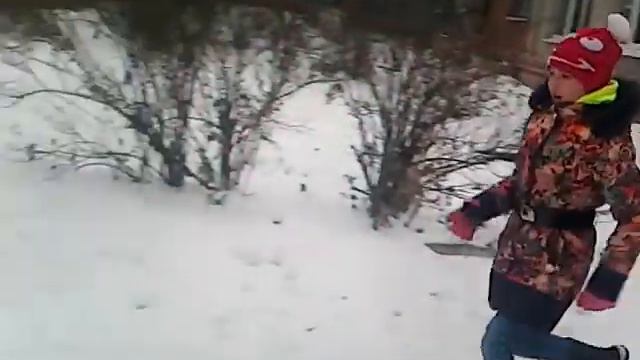 Когда зима пришла стало так скользко )))) смотреть онлайн