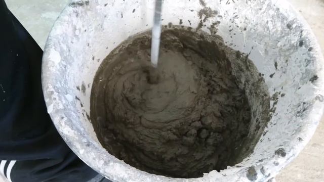 Укладка плитки на пол первый раз, как подготовить основу, часть 2 смотреть онлайн