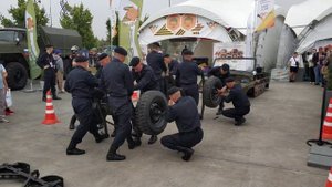 Разборка и сборка УАЗа за 50 секунд