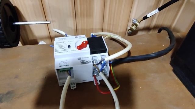 Авто переключение город-бекап для инвертора с чистым синусом на 4/8кВт смотреть онлайн