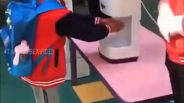 Срочно 1 сентября 2020года!!! встреча детей с учитяли в разных стран смотреть онлайн