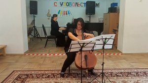 А Айвазян Грузинский танец  исполняют Корнева Анна (виолончель), Удальцова Лариса (фортепиано)