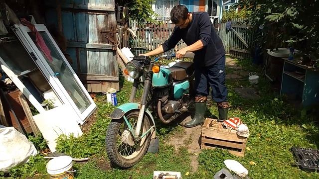Как завести мотоцикл Восход 2М после длительного простоя. смотреть онлайн