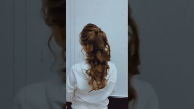Высокий хвост с локонами ❄️ смотреть онлайн