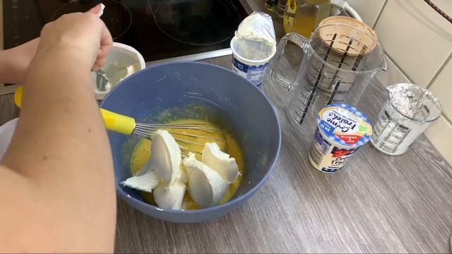 Песочный ПИРОГ с ЯГОДАМИ и КРЕМОМ - отличный десерт! смотреть онлайн