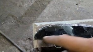 Сварка переднего крыла авто.