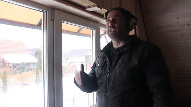 Пластиковые окна в деревянном доме: особенности монтажа в обсаду