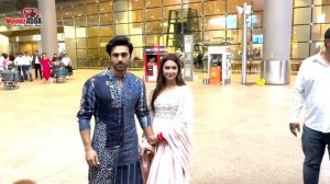 Kriti Kharbanda And Pulkit Samrat Distribute Sweets To Media At Airport