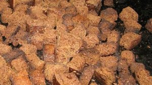 Квас из бородинского хлеба без дрожжей