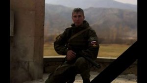 На Земле безжалостно маленькой. Роберт Рождественский