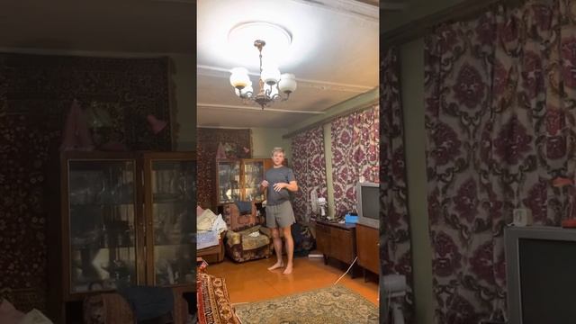 Перелом бедра. Шесть и семь месяцев спустя после перелома.