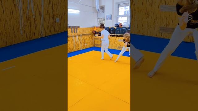 #dendecapoeira #capoeiracdo #капоэйра #севастопольсегодня #севастополь #тренировкавзале