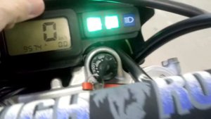 Kawasaki KLX250 1999г. Номер рамы: LX250E-024562 Есть в аукционной статистике.