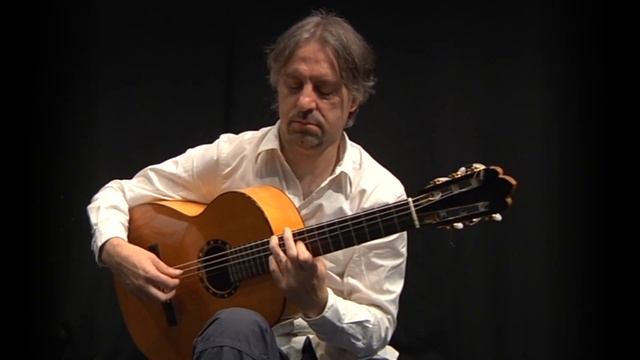 Livio Gianola: Studio n°1 - Classic and flamenco guitar lessons смотреть онлайн