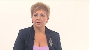 Югорским родителям рассказали, как правильно хвалить и ругать детей