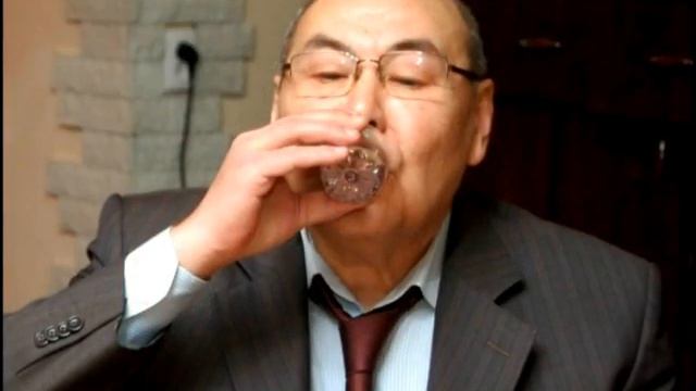 В память другу , Олежке посвещаю...! (на муз.Ю.Антонов "Под крышей дома" смотреть онлайн