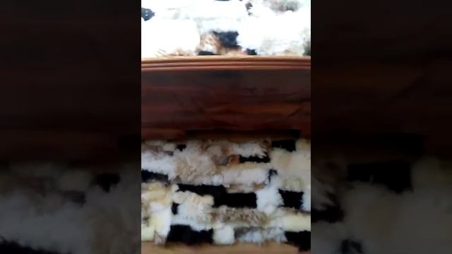 Покрывала и коврики из овечьих шкур смотреть онлайн