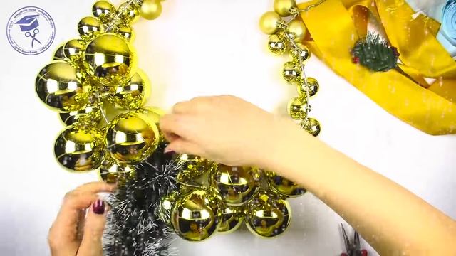 Новогодний Венок Своими Руками ❄ Новогодний Венок На Дверь Из Мишуры смотреть онлайн