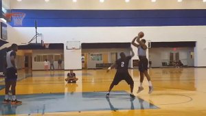 Paul George and Carmelo Anthony 1v1 in Practice !!