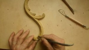 Изготовления модели для гипсовой лепнины.