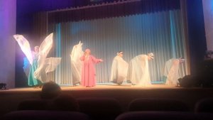 танец "Широка река",поёт Ольга Макарова