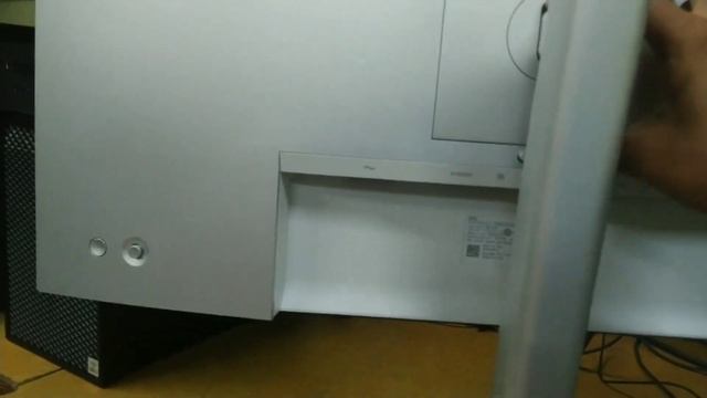 New Dell Monitor 32 inch First Look and overviews Big screen 4K supported смотреть онлайн