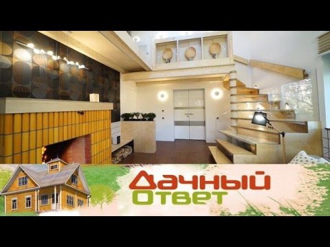 "Дачный ответ": Японский интерьер гостиной с библиотекой под облаками