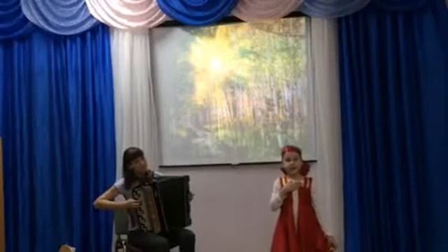 У моей России длинные косички смотреть онлайн