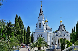 Достопримечательности Сочи. Первый православный храм Черноморья.