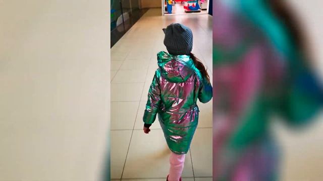 Лия покупает одежду для беби Борна / где в Бресте купить одежду для пупсов / смотреть онлайн