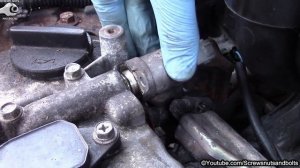 Removing and Cleaning the VVT Solenoid - Nissan Micra K12