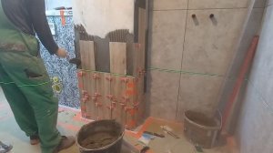 ЗАУСОВКА ПЛИТКИ ПОД 45 и укладка на угол. Плюсы и минусы ЖИДКОГО КЛЕЯ ДЛЯ ПЛИТКИ.