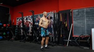 Попеременное взятие и толчок гантели | Демонстрация