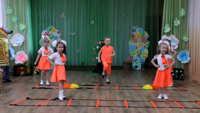 Мюзикл "Красная шапочка на новый лад" смотреть онлайн