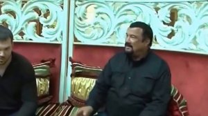 Стивен Сигал Танцует Лезгинку