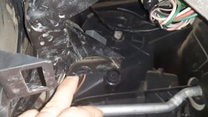 Замена радиатора  печки Honda fit GD