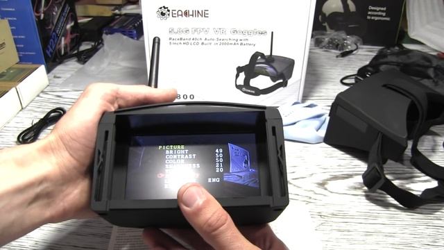 Eachine EV800 FPV Обзор тест на поле и разборка маски. смотреть онлайн