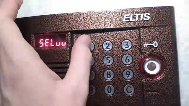 Домофон Eltis DP400-TD16. Включение\отключение общих и индивидуальных кодов смотреть онлайн