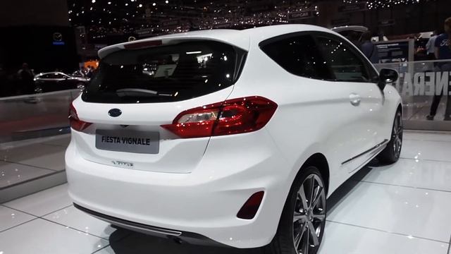 2017 Ford Fiesta vs. 2017 Nissan Micra смотреть онлайн