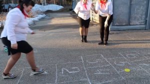 Самое КРУТОЕ видео от родителей на последний звонок в РЕТРО СТИЛЕ!
