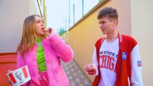 Нищая Влюбилась В Миллиардера || Неловкие Моменты Из Жизни Бедной VS Богатой Девушки