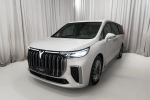 Voyah Dream в наличии в Москве в FRANK AUTO