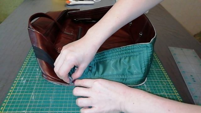 шьем мужскую сумку-портфель (часть 2) смотреть онлайн