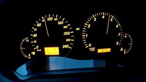 toyota avensis top speed