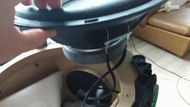 Ремонт колонки JBL PartyBox 1000 смотреть онлайн