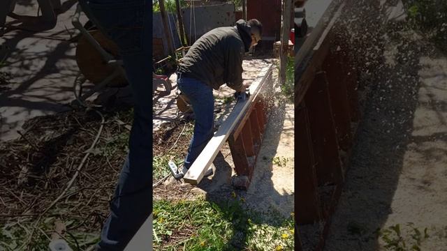 Электрический Рубанок Ресанта Р-82 СТ со станиной. смотреть онлайн