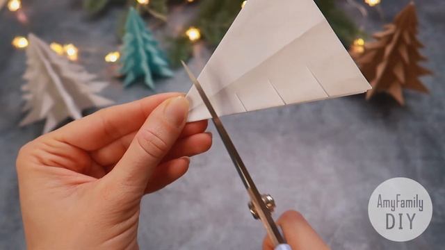short Елочка из бумаги со стволом. Подробное видео по ссылке в описании. смотреть онлайн