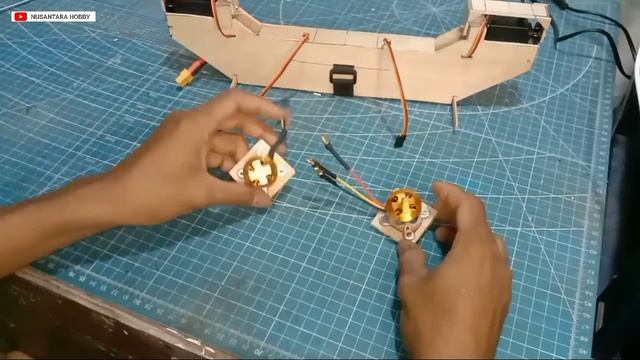 How to make Drone Using 2 Motor Brushless 2212 - Bicopter Chinook - Dualcopter KK2 - DIY RC DRONE смотреть онлайн